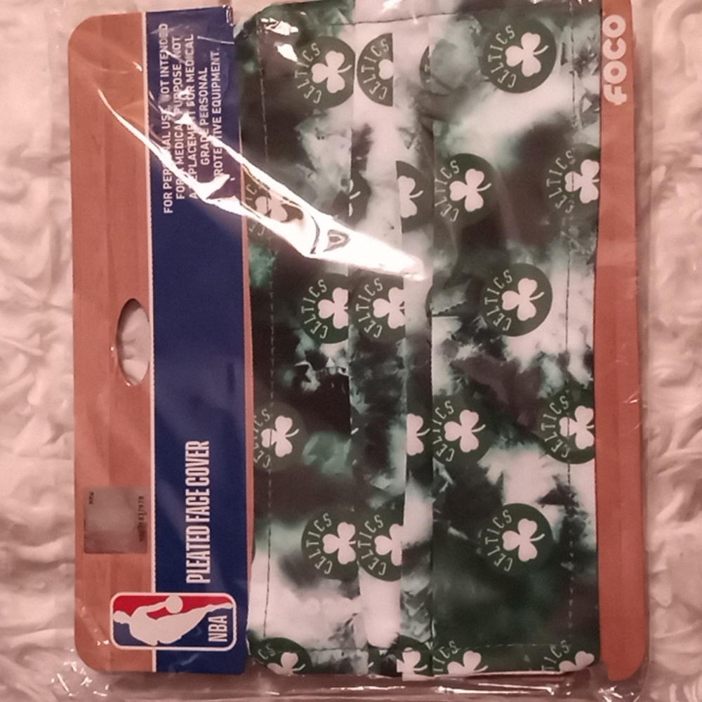 NBA PLEATED FACE COVER BOSTON CELTICS